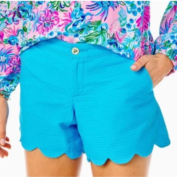 Lilly Pulitzer Pants - NWOT Lilly Pulitzer buttercup scallop shorts size 12